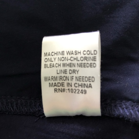 Skies Are Blue Nutria Embroidery Detail Navy Blue Top Size M - Picture 10 of 10